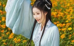 小雪尝禁果又粗又大的动态视频